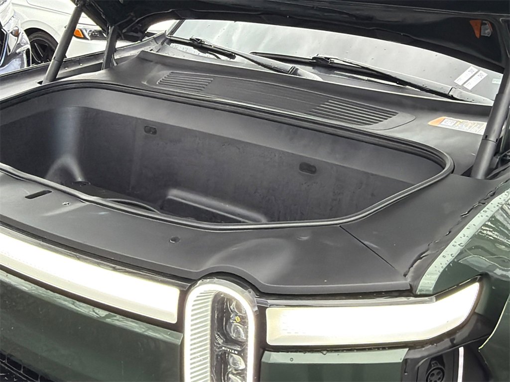 Used 2022 Rivian R1T Adventure image 18
