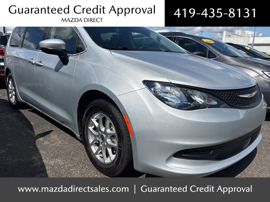 Used 2023 Chrysler Voyager LX