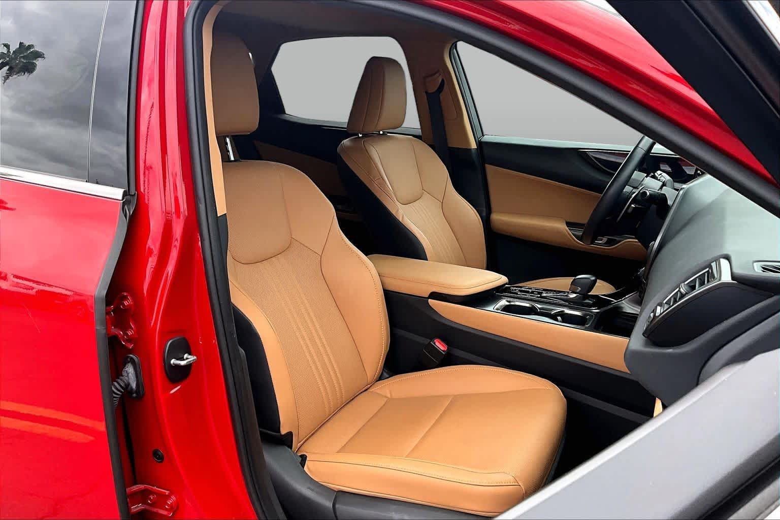 Used 2024 Lexus NX 250 FWD w/ Cold Area Package image 9