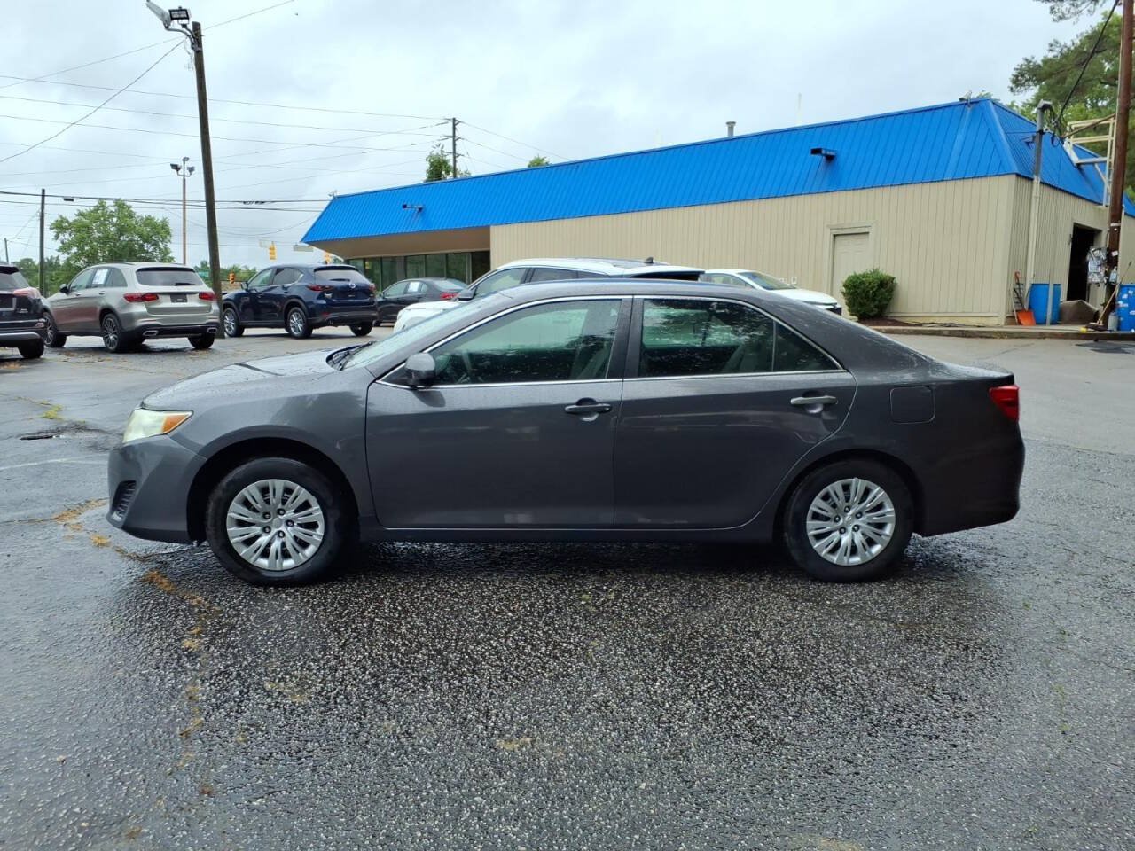 Used 2014 Toyota Camry FWD image 7