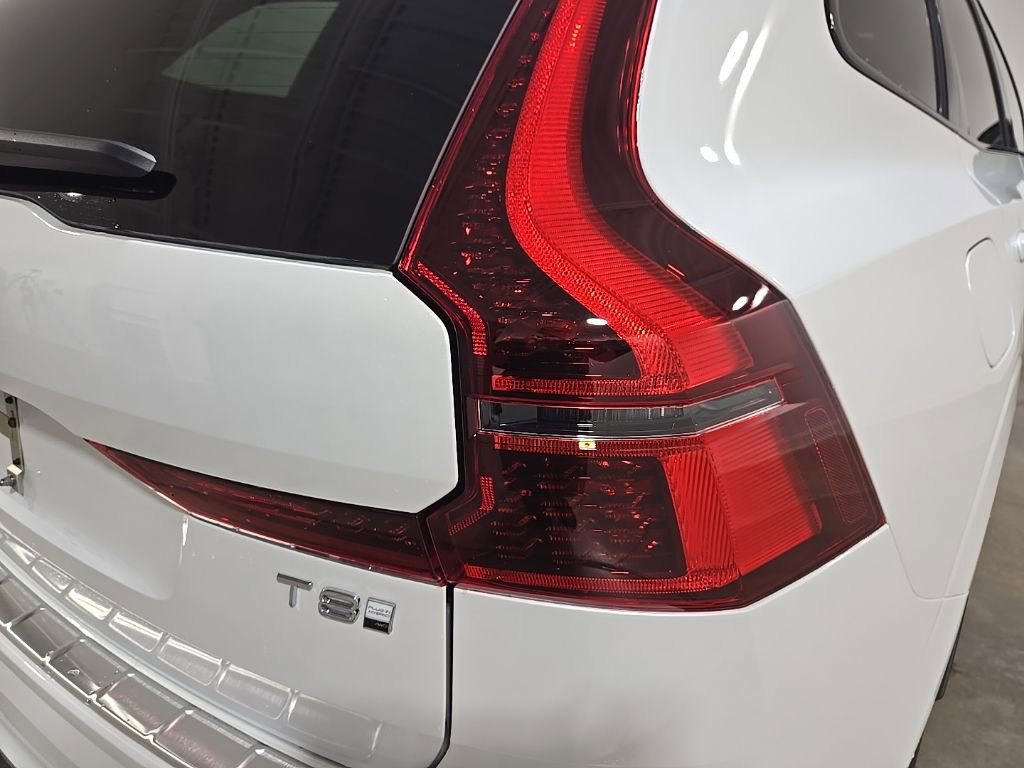 New 2026 Volvo XC60 T8 Ultra w/ Protection Package Premier AWD/4WD image 21