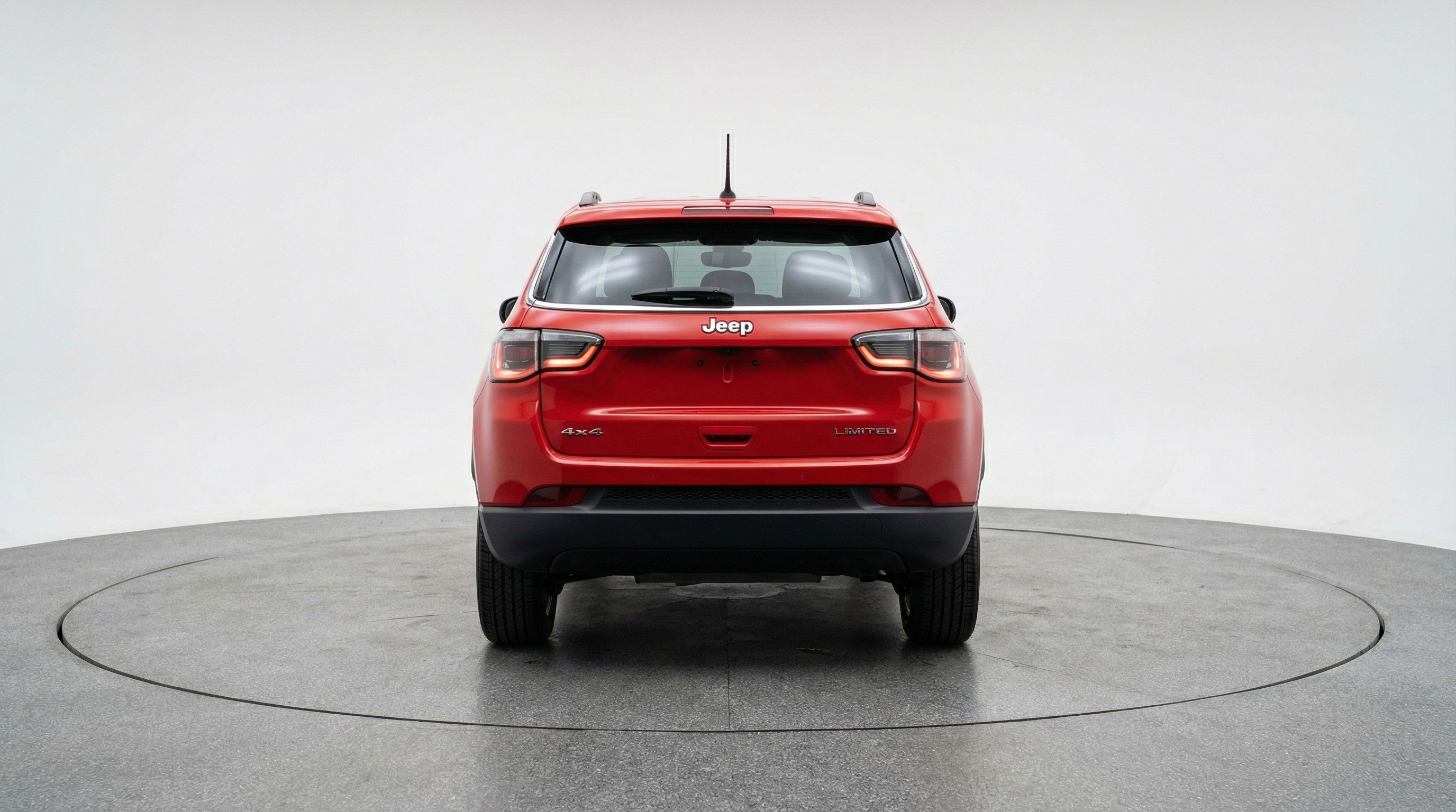 Used 2025 Jeep Compass Latitude image 7