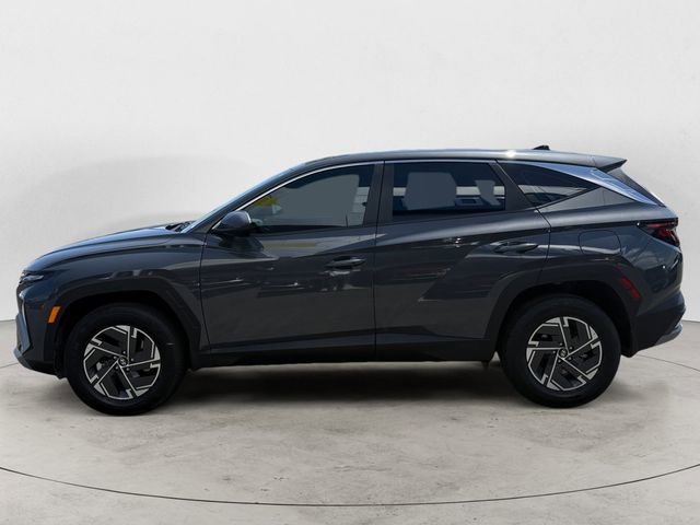 Certified 2026 Hyundai Tucson Blue SE AWD/4WD image 2