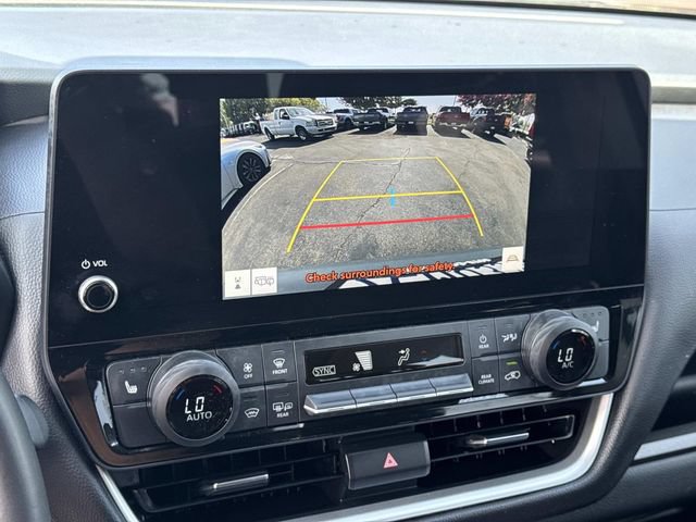 Used 2024 Toyota Grand Highlander AWD image 12