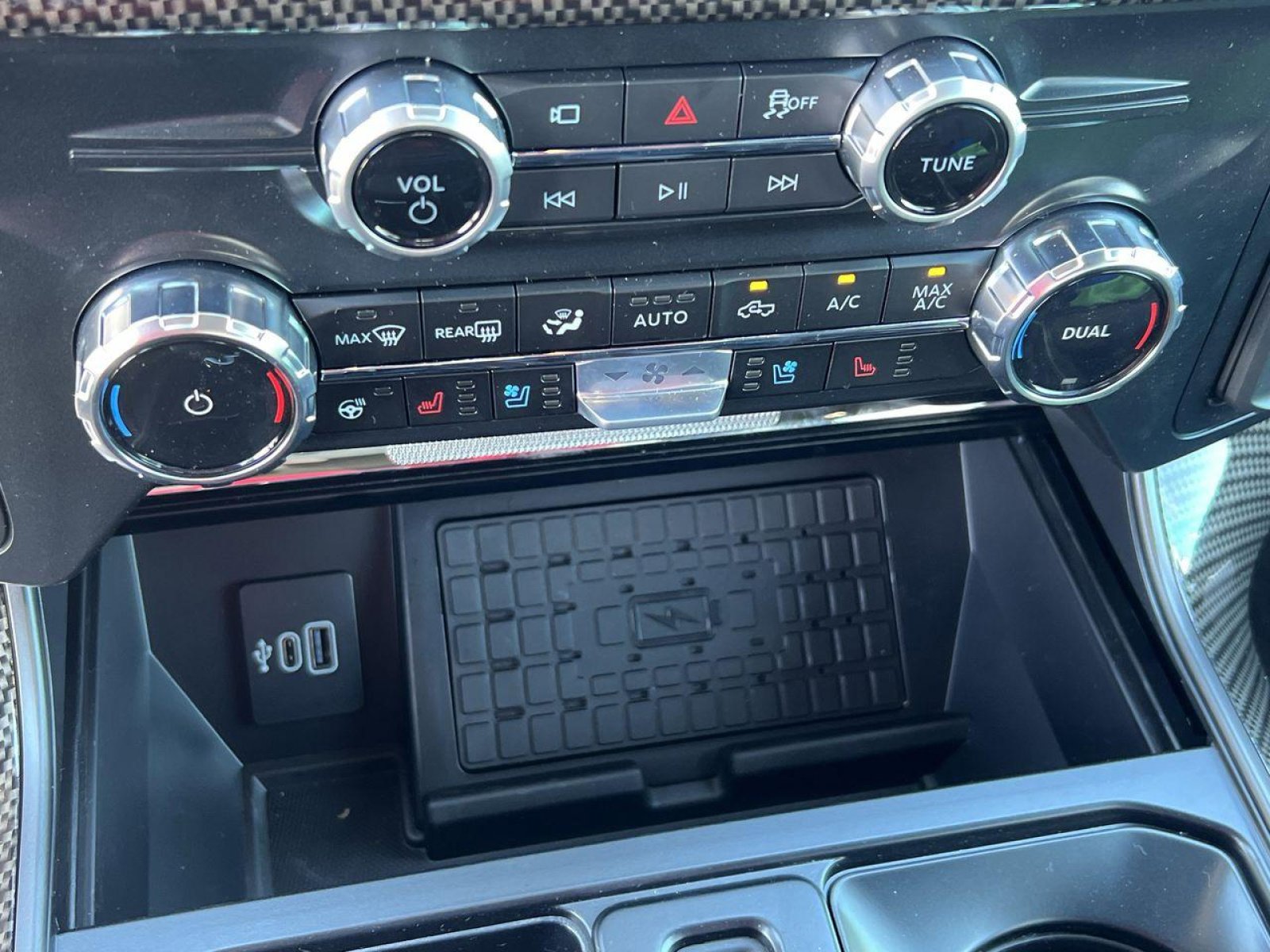 New 2025 Ford F150 Lariat w/ Equipment Group 502A High image 21