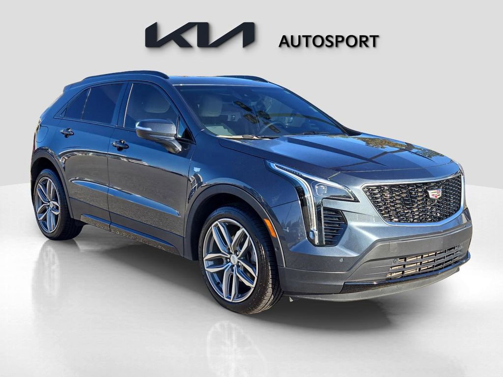 Used 2019 Cadillac XT4 Sport image 3