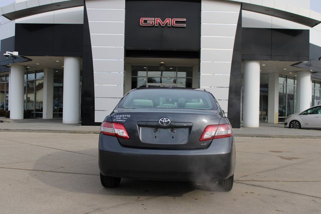 Used 2010 Toyota Camry LE image 5