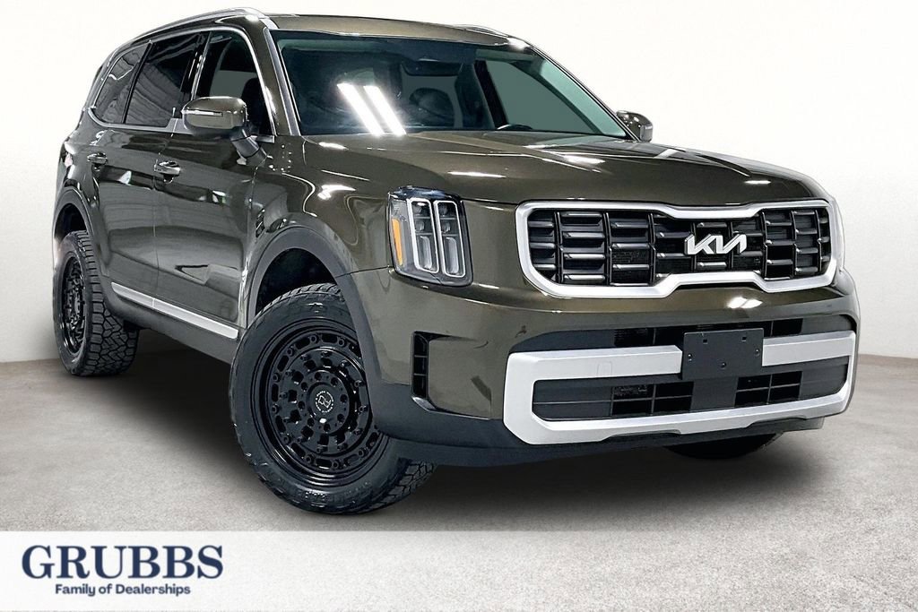 Used 2024 Kia Telluride S w/ S Sunroof Package AWD/4WD image 1