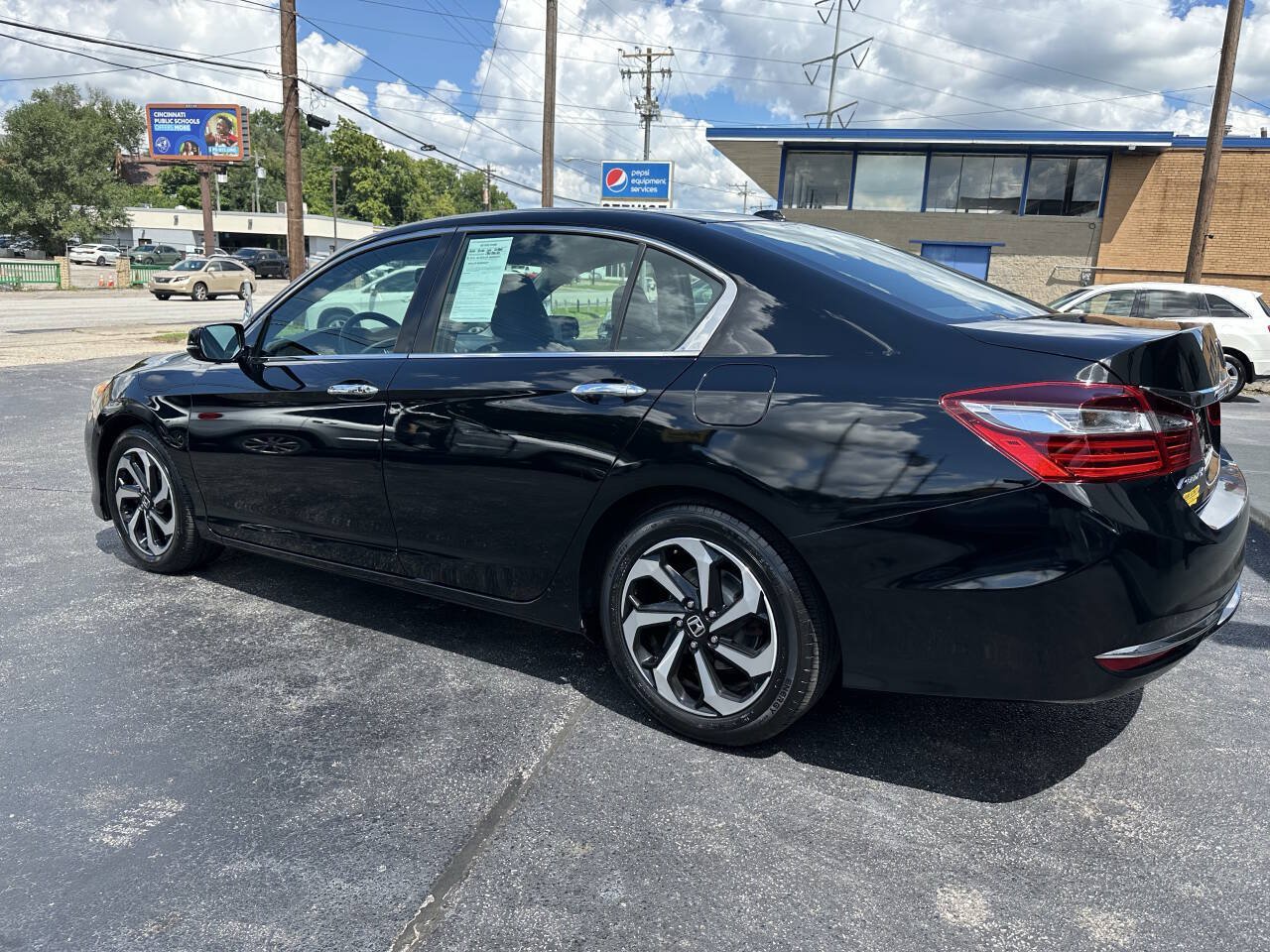 Used 2016 Honda Accord EX-L image 9