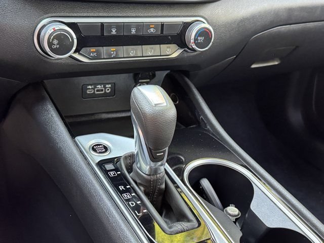 Used 2024 Nissan Altima 2.5 SV FWD image 10