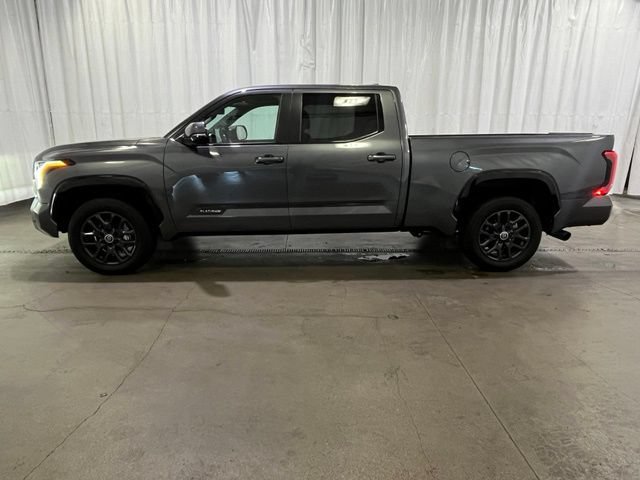 Used 2024 Toyota Tundra Platinum AWD/4WD image 7