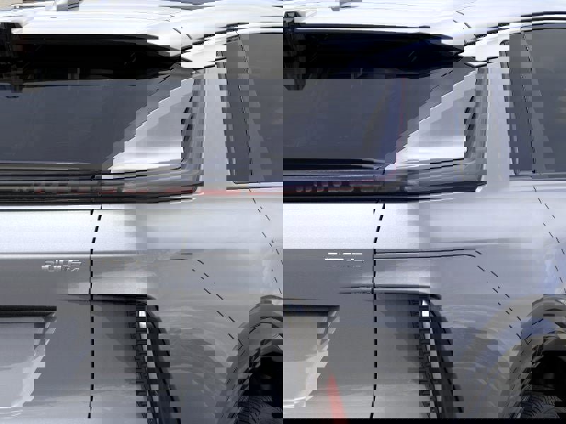 New 2025 Cadillac Lyriq Luxury w/ LPO, Floor Liner Package image 11