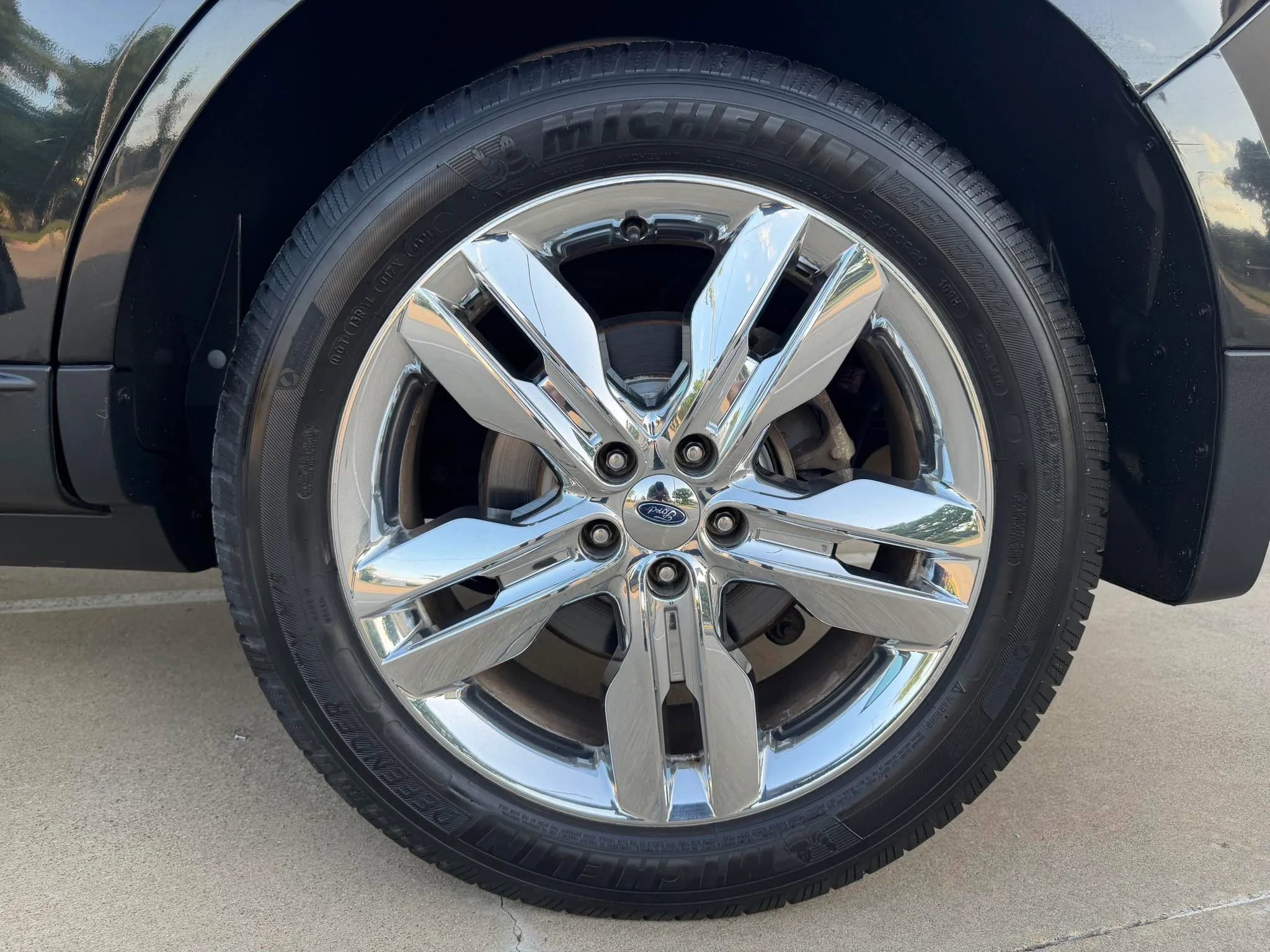 Used 2014 Ford Edge Limited w/ Driver Entry Package FWD image 29
