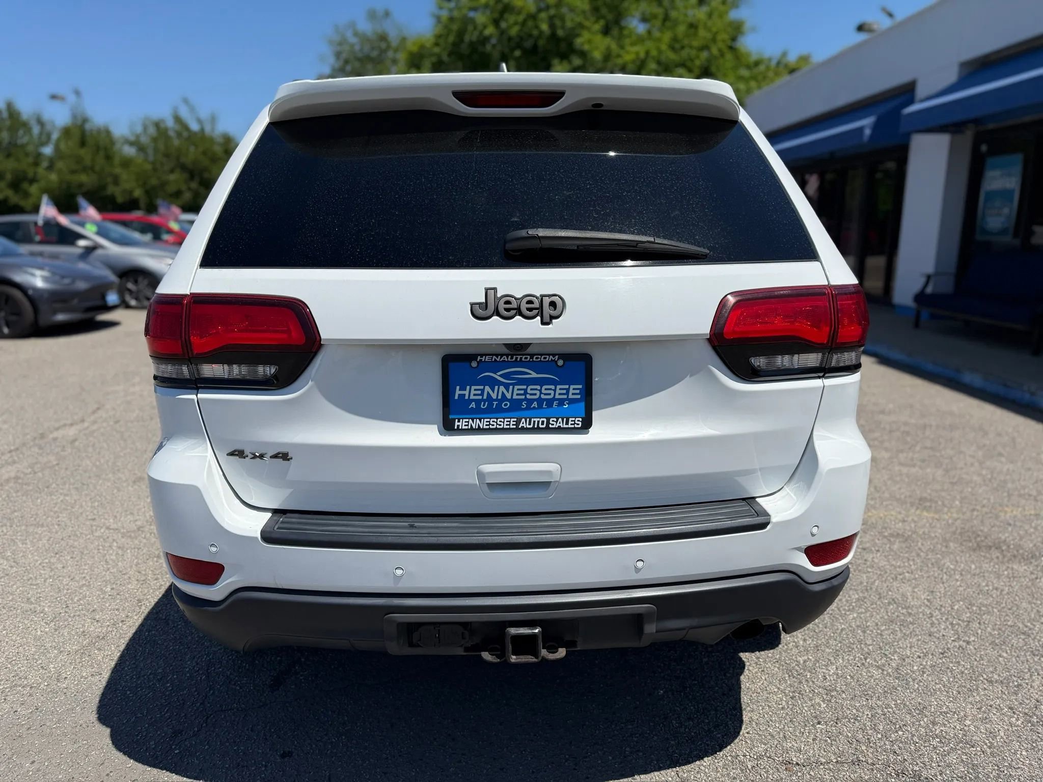 Used 2016 Jeep Grand Cherokee Laredo 75th Anniversary AWD/4WD image 3