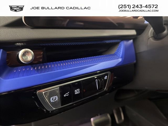 New 2026 Cadillac Optiq V AWD/4WD image 17