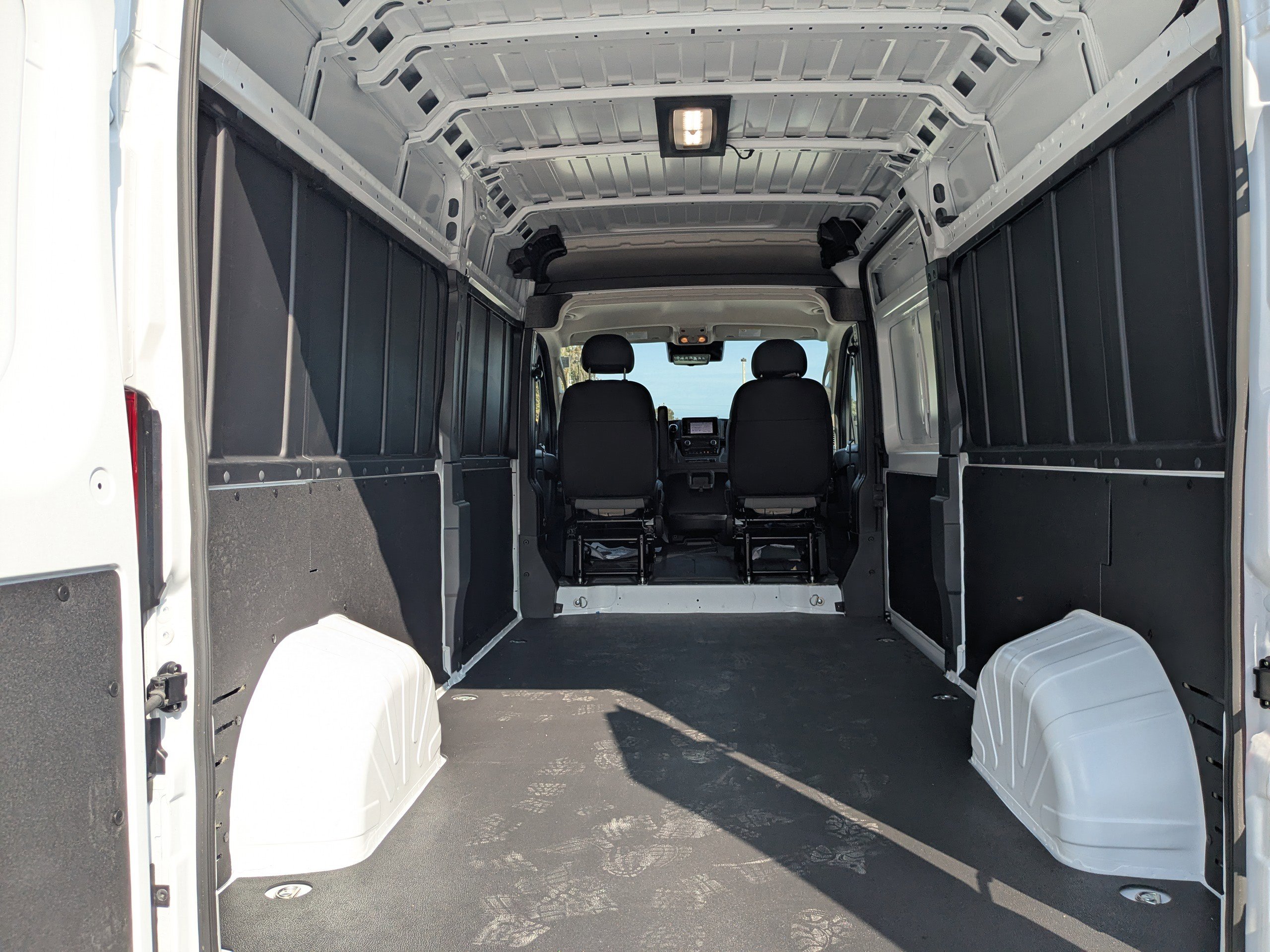 New 2026 RAM ProMaster 2500 w/ Convenience Group image 13