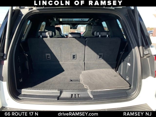 Used 2021 Lincoln Navigator Reserve w/ Luxury Package image 6