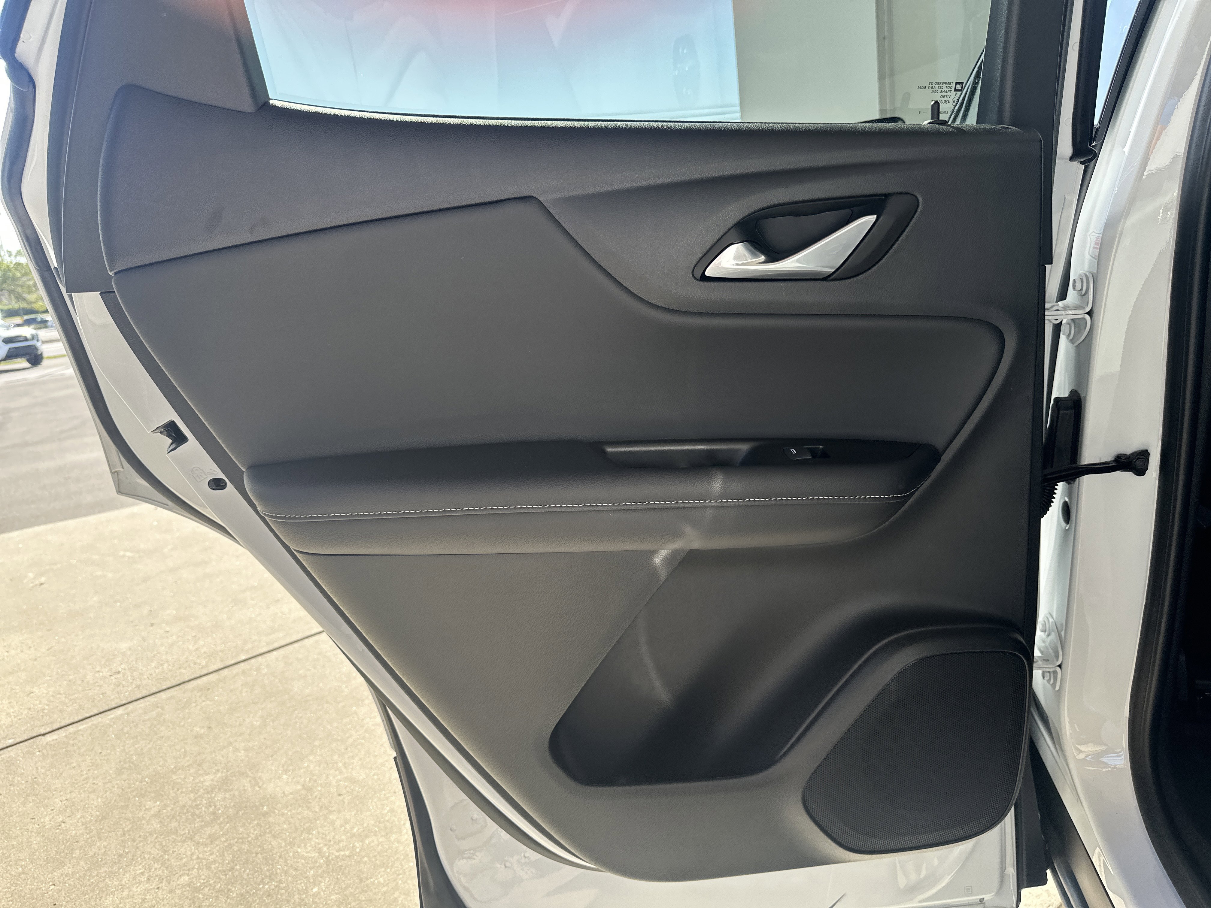 Used 2025 Chevrolet Blazer LT AWD/4WD image 18