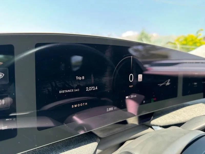 Used 2023 Lucid Air Pure AWD/4WD image 27