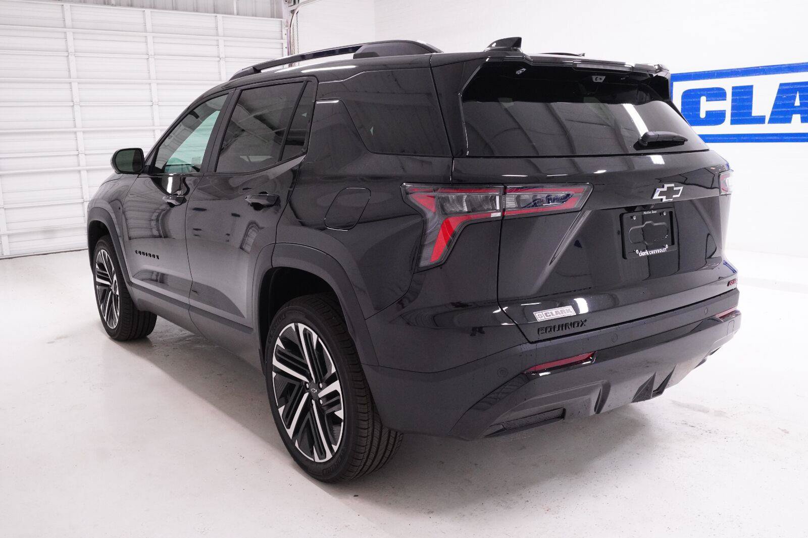 New 2027 Chevrolet Equinox RS w/ Safety and Technology Package FWD image 38