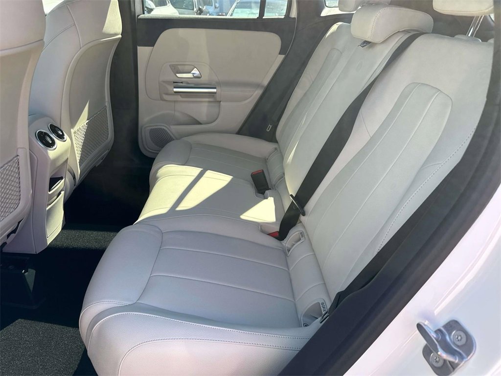 New 2026 Mercedes-Benz GLA 250 image 7