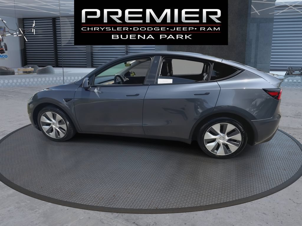Used 2022 Tesla Model Y Long Range AWD/4WD image 5