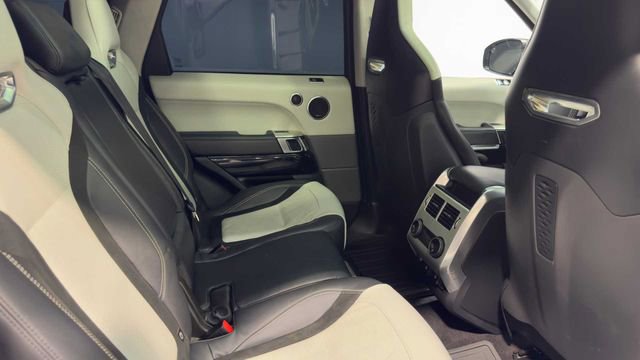 Used 2019 Land Rover Range Rover Sport SVR image 17