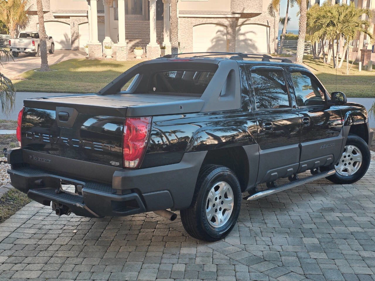 Used 2006 Chevrolet Avalanche Z66 w/ Sun And Sound Package image 6