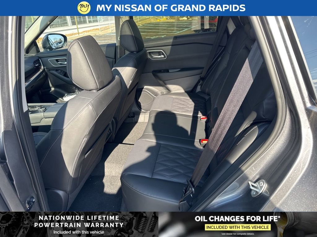 New 2026 Nissan Rogue Platinum w/ Platinum Premium Package image 15