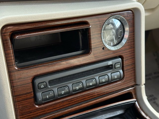Used 2004 Cadillac Escalade AWD image 23