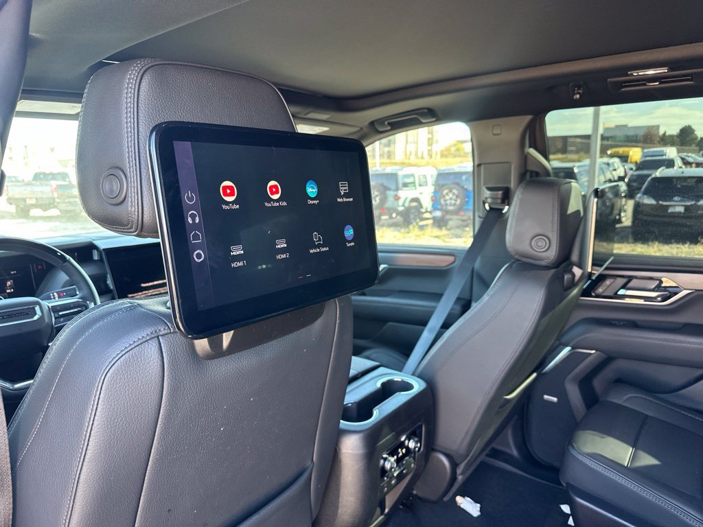 Used 2026 GMC Yukon Denali w/ Denali Reserve Package AWD/4WD image 10