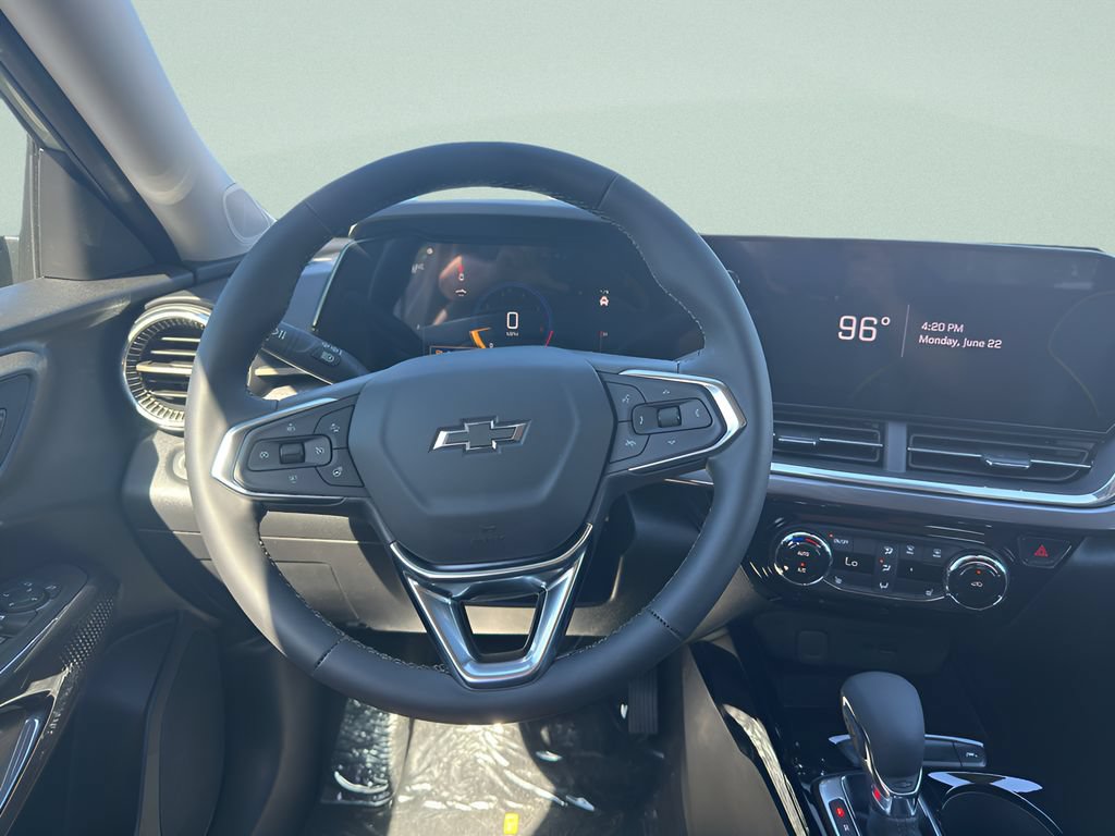 New 2026 Chevrolet Trax ACTIV w/ Driver Confidence Package FWD image 18