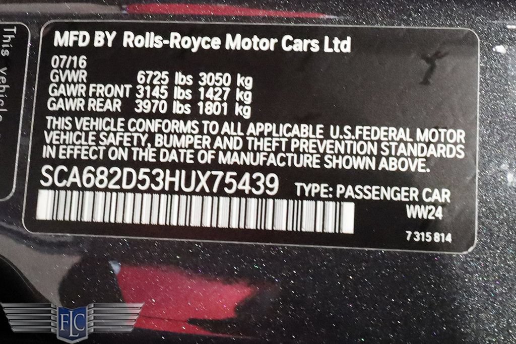 Used 2017 Rolls-Royce Phantom Drophead Coupe RWD image 40
