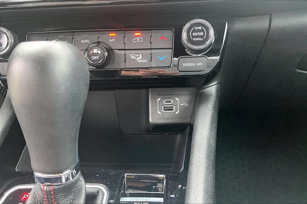 Used 2025 Jeep Compass Trailhawk AWD/4WD image 32