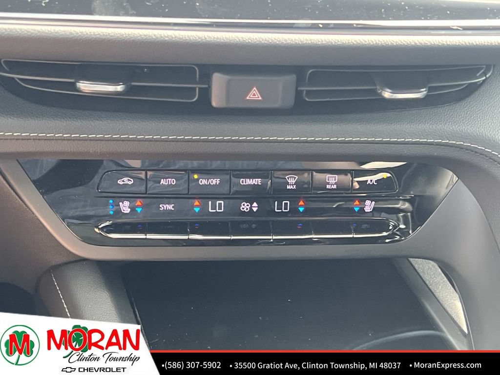 Used 2023 Buick Envision Avenir AWD/4WD image 23