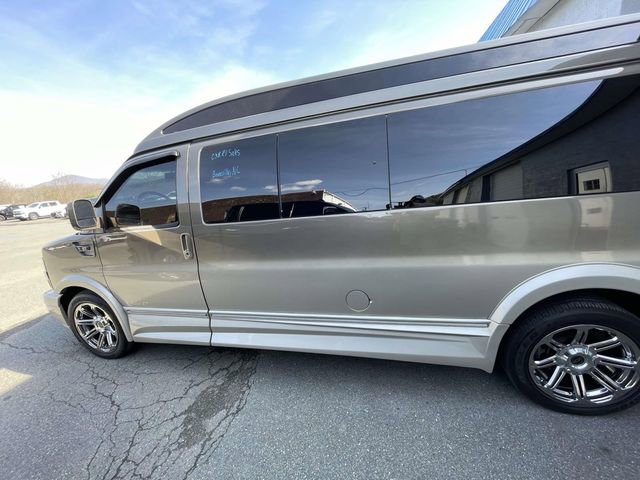 Used 2015 Chevrolet Express 2500 Extended image 4