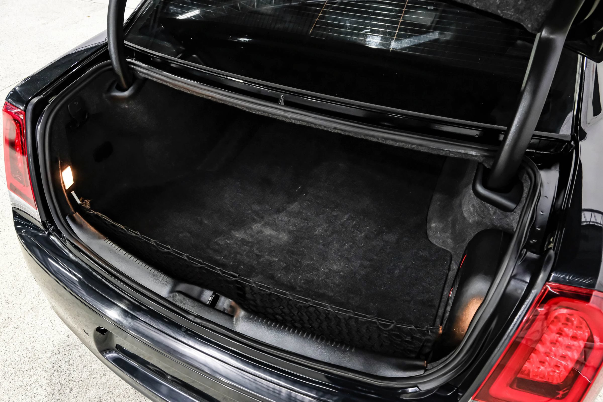 Used 2015 Chrysler 300 S w/ 300S Premium Group RWD image 66