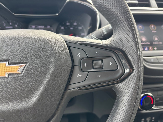 Used 2023 Chevrolet TrailBlazer LT FWD image 17