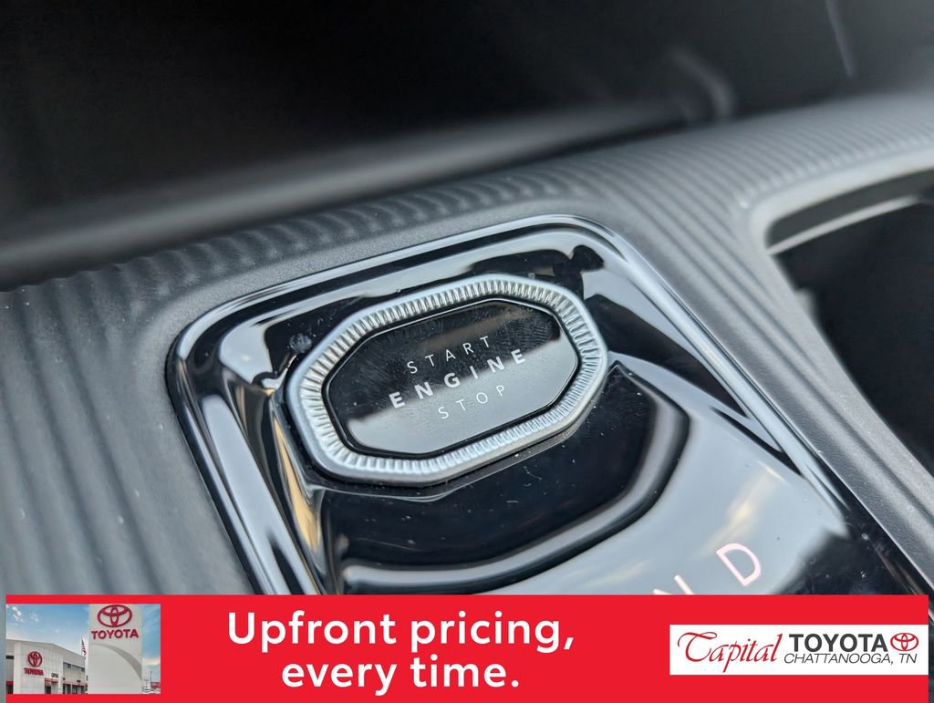 Used 2026 Jeep Cherokee Overland w/ Trailer Tow Group AWD/4WD image 23