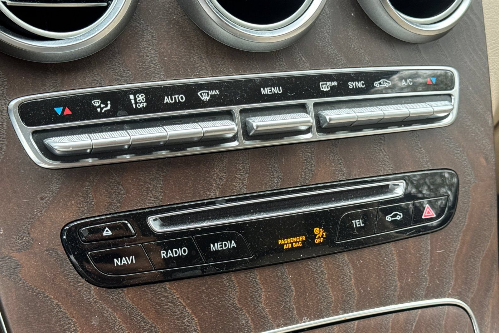 Used 2019 Mercedes-Benz GLC 300 4MATIC image 28