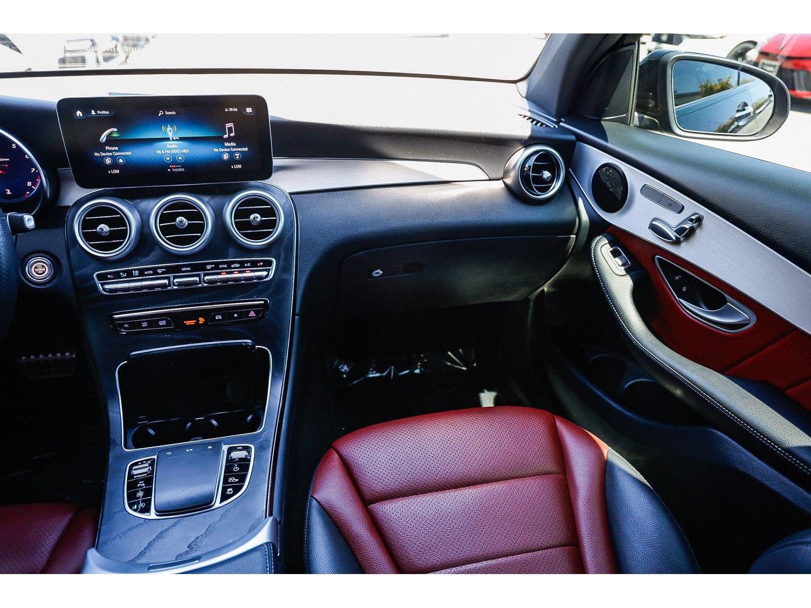 Certified 2022 Mercedes-Benz GLC 300 image 16