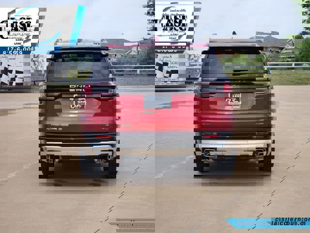 Used 2025 GMC Acadia Denali w/ LPO, Floor Liner Package image 8