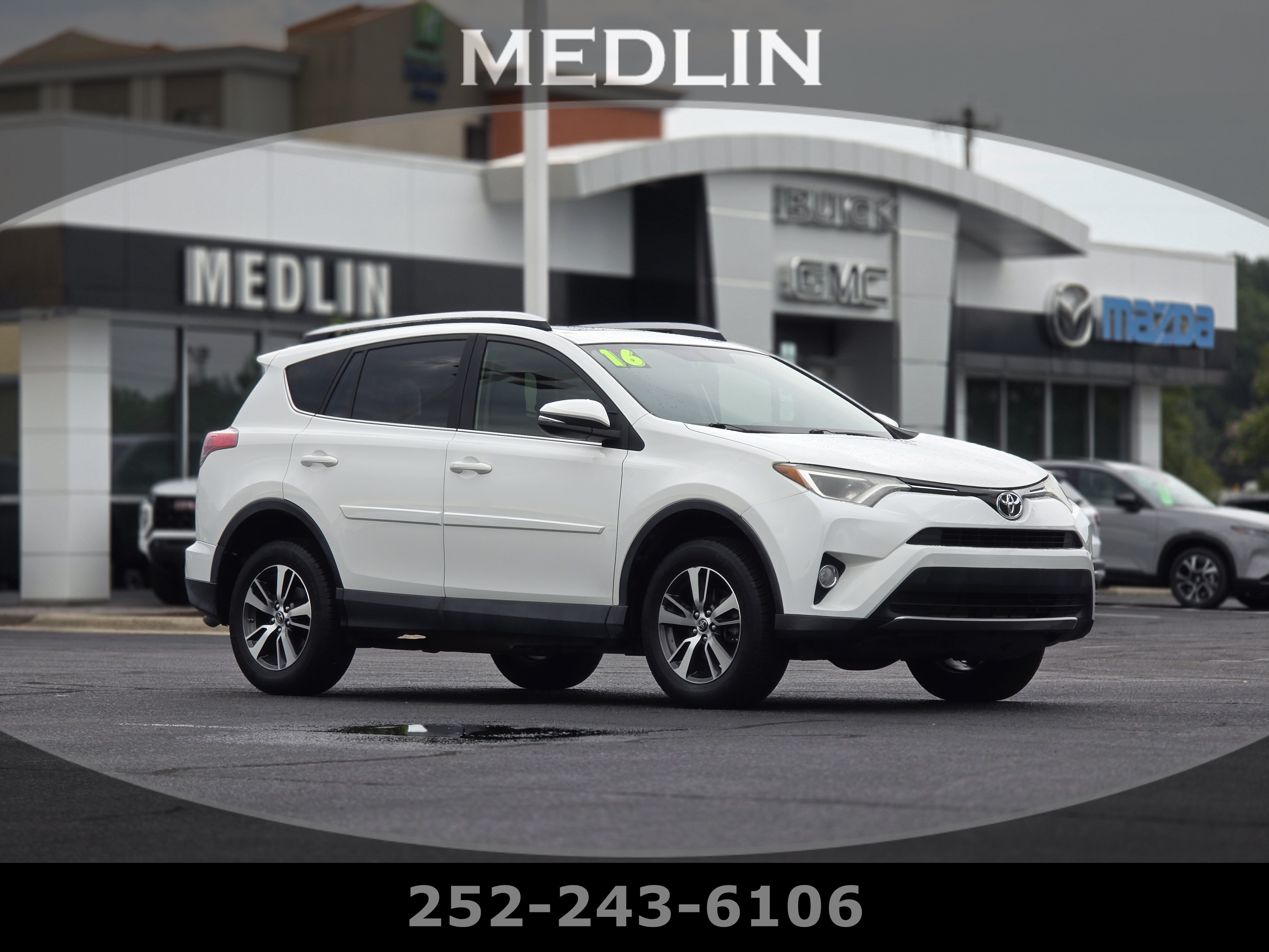 Used 2016 Toyota RAV4 XLE FWD image 1