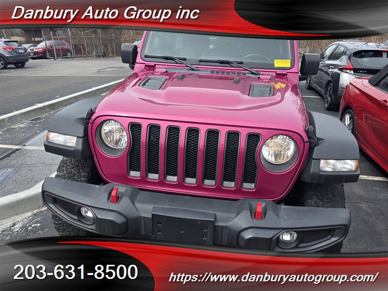 Used 2022 Jeep Wrangler Unlimited Rubicon w/ Cold Weather Group AWD/4WD image 2