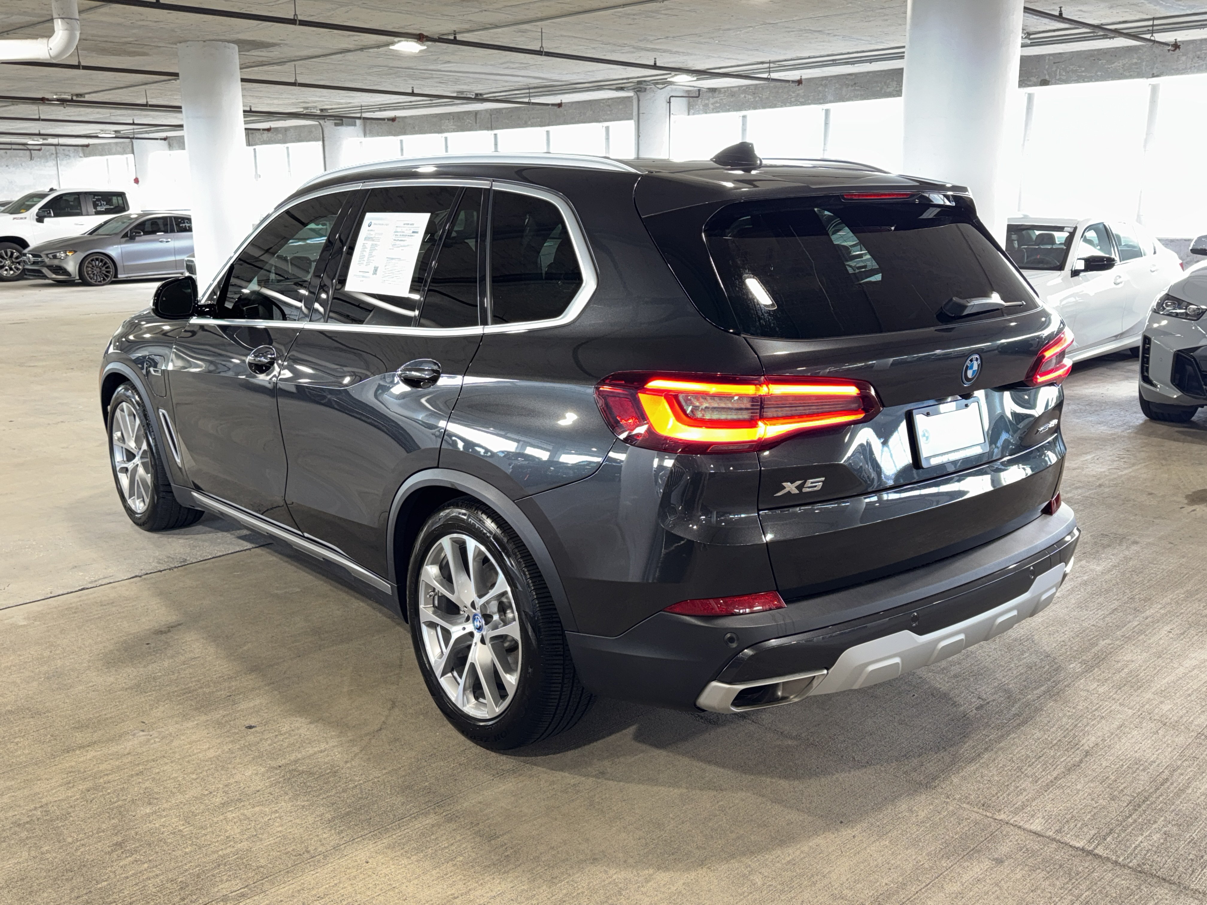 Certified 2023 BMW X5 xDrive45e AWD/4WD image 6