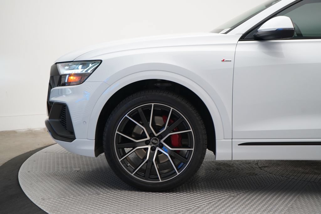 Used 2022 Audi Q8 Premium Plus AWD/4WD image 2