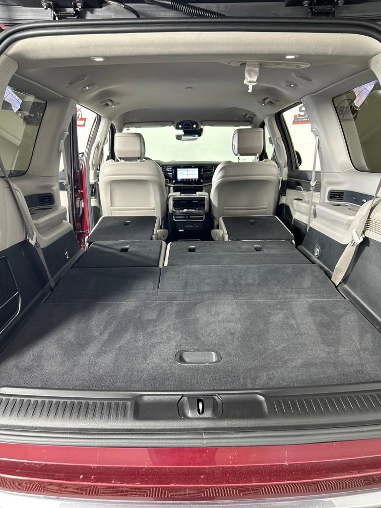 Used 2024 Jeep Wagoneer Series III image 22