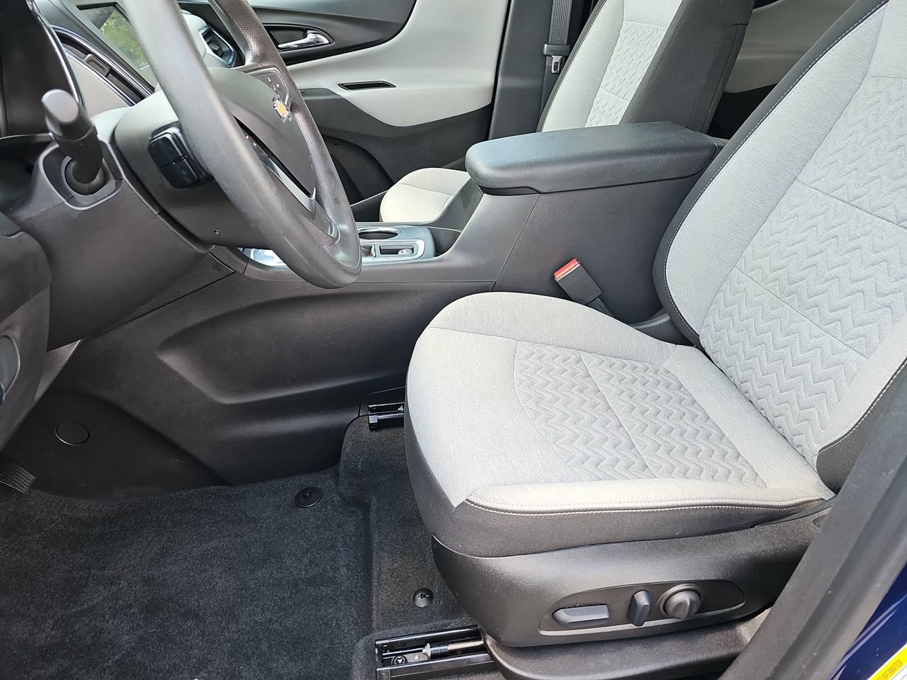 Certified 2023 Chevrolet Equinox LS w/ LS Convenience Package FWD image 19