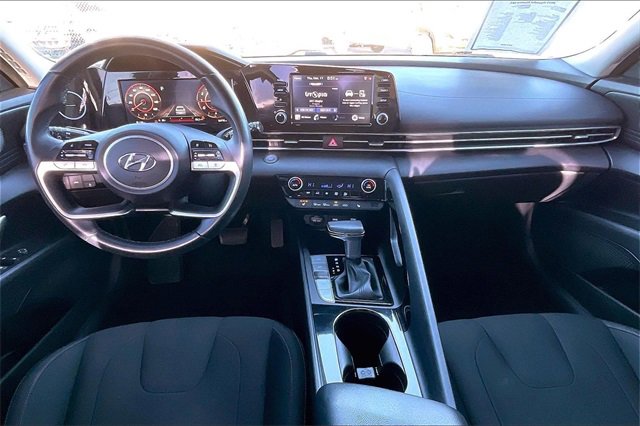 Used 2021 Hyundai Elantra SEL w/ Convenience Package image 15