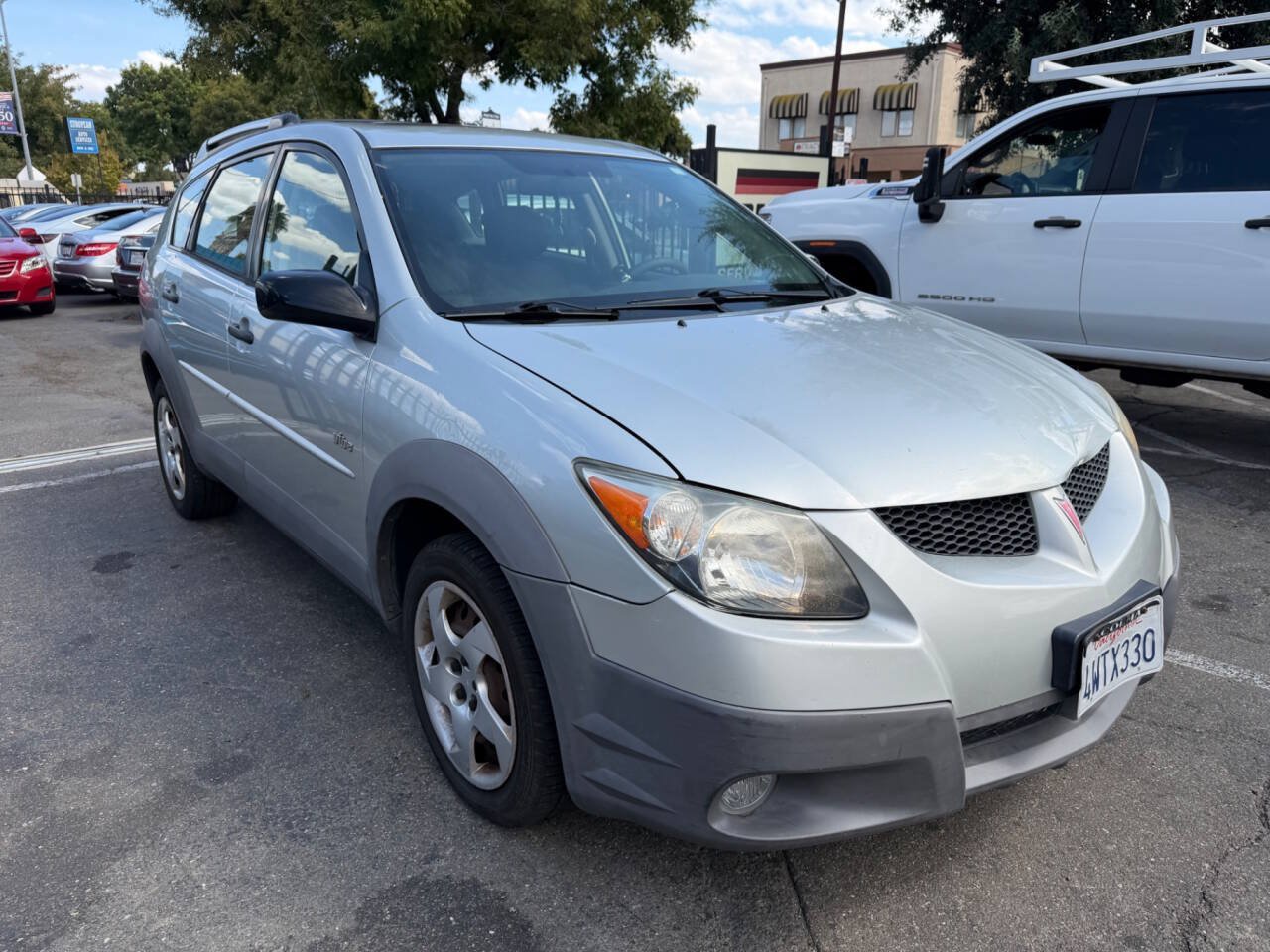 Used 2003 Pontiac Vibe w/ Power Group Value Package FWD image 3